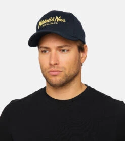 Pinscript Black/Gold Adjustable - Mitchell & Ness -Mitchell & Ness 194582956685 Sven MALE 1 20210921
