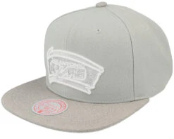 San Antonio Spurs Metallic Grey Snapback - Mitchell & Ness