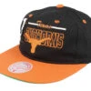 Texas Longhorns Varsity Letter Black/Orange Snapback - Mitchell & Ness