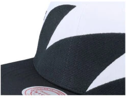 Sharktooth Black/White Snapback - Mitchell & Ness -Mitchell & Ness 196294669815 6