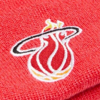 Reload 2.0 Pom Knit Beanie Miami Heat 2 Reload 2.0 Pom Knit Beanie Miami Heat - Image 2